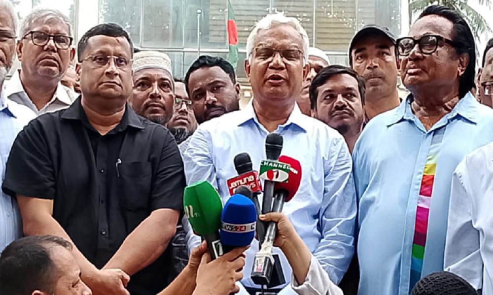 ‘খালেদা জিয়ার শারীরিক অবস্থা আগের মতোই স্থিতিশীল’