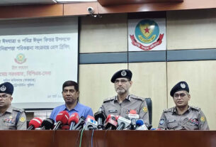 ঈদের সময় স্বর্ণালংকার থানায় রাখতে পারবেন : ডিএমপি কমিশনার