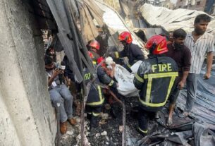 কেরানীগঞ্জে গ্যাসলাইট কারখানায় আগুন, ৫ মরদেহ উদ্ধার